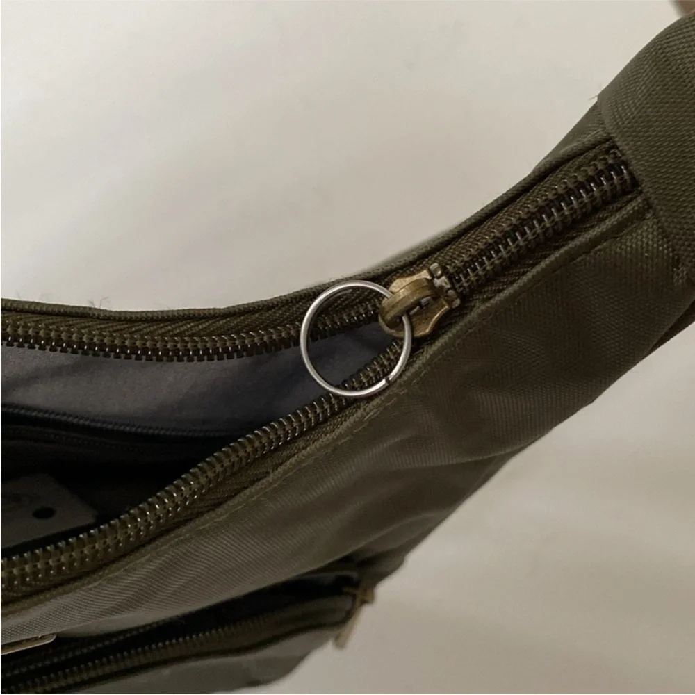 Travelon Anti-Theft Classic Essential Messenger Crossbody Bag - Picture 14 of 16